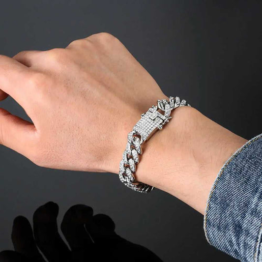 Authentic Cuban Miami bracelet with bold chain design, stylish unisex jewelry for men and women, ideal for everyday wear or fashion statement.